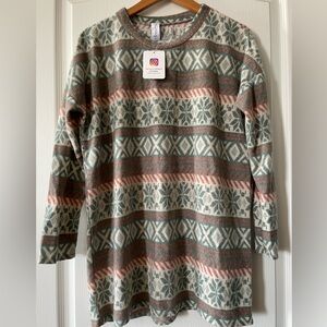 NWT Thermal Maternity Top